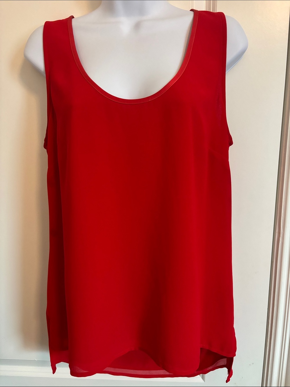 Badgley Mischka Red Scoop Neck Sleeveless Top M #175Ta